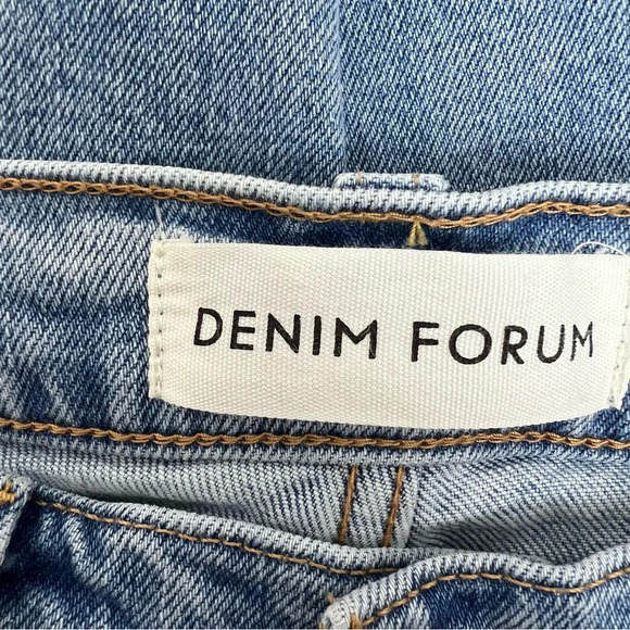 Aritzia Denim Forum The Arlo Lo-Rise Straight Jean Size 28 B36 - Picture 5 of 7